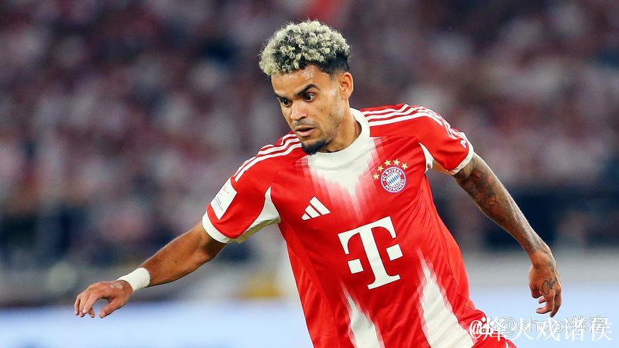 记者：拜仁即将签下17岁的厄瓜多尔中卫奥拉亚